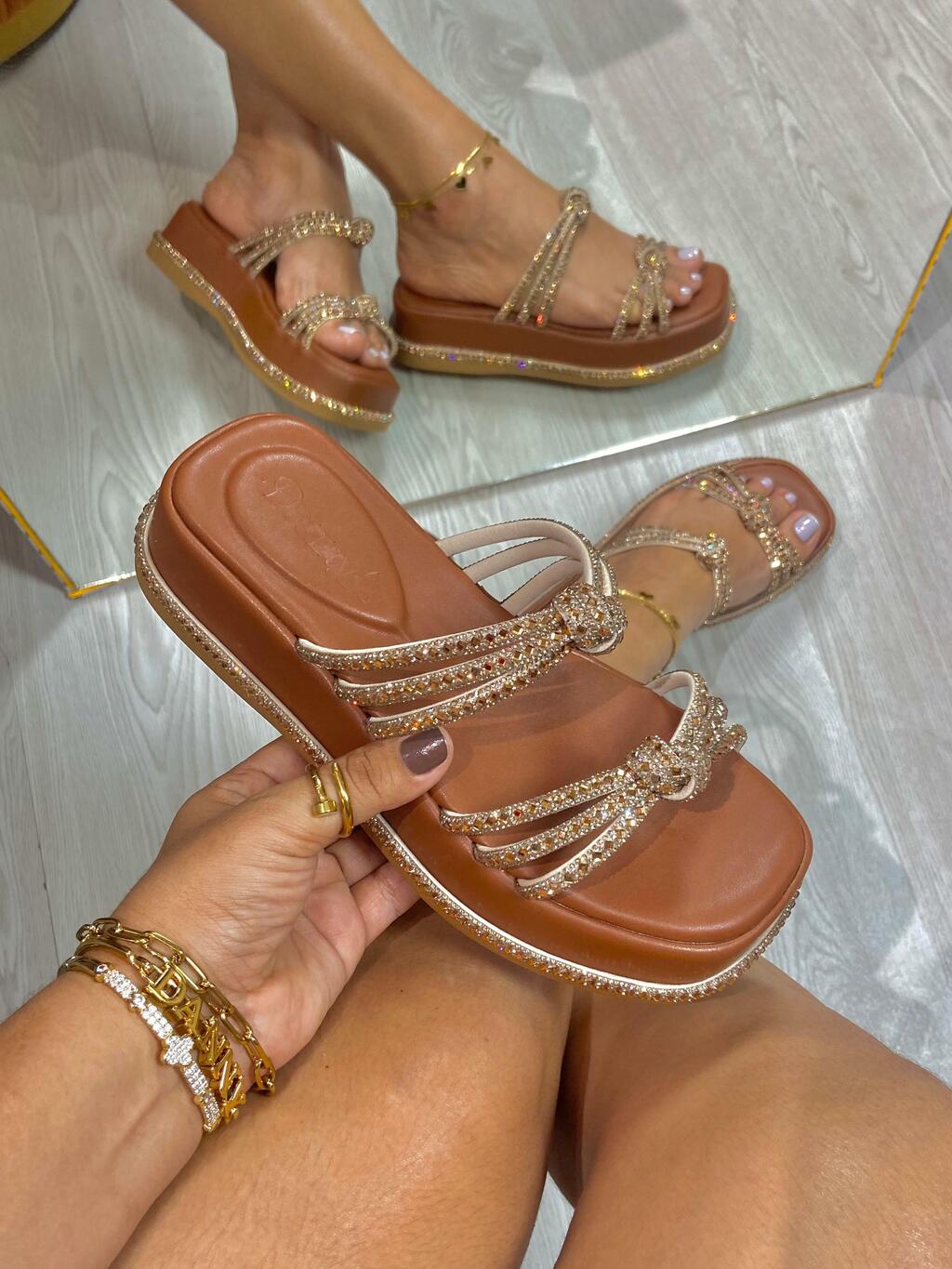 Sandalia Flatform Mariah | PAGUE 1, LEVE 2 PARES!