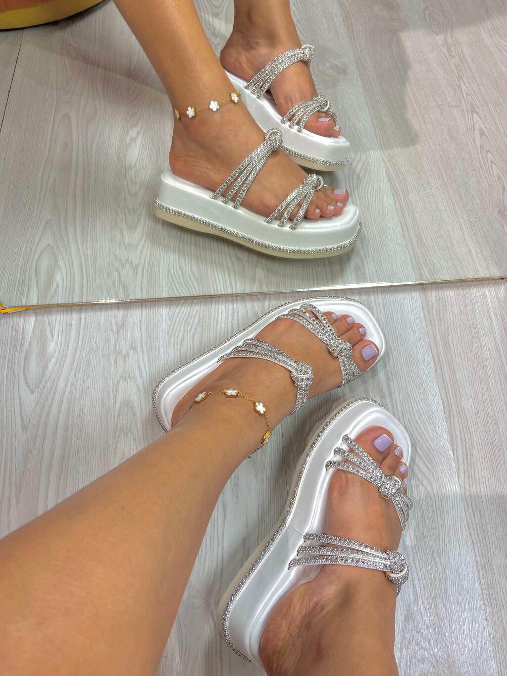 Sandalia Flatform Mariah | PAGUE 1, LEVE 2 PARES!