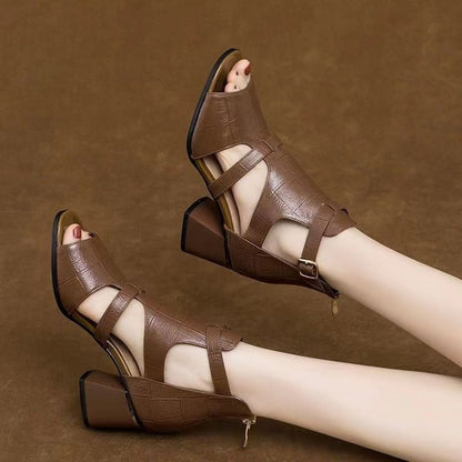 Sandália Gladiadora em Couro Roma [COMPRE 1 LEVE 2 PARES]