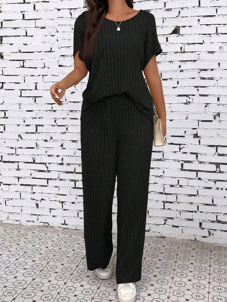 Conjunto (Blusa + Calça) Crochê Macio [PAGUE 1 LEVE 2]